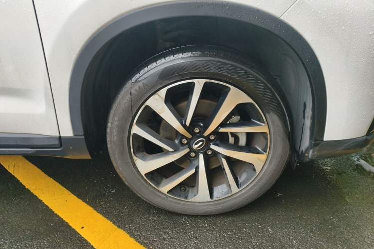 Used GAC Group Qizhi PHEV 2018 1.5L Smart Connect Luxury Edition Right Front Wheel Hub