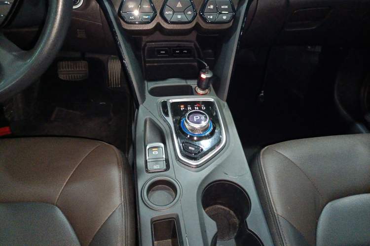 Used GAC Group Qizhi PHEV 2019 1.5L Smart Connect Luxury Edition Gear Lever