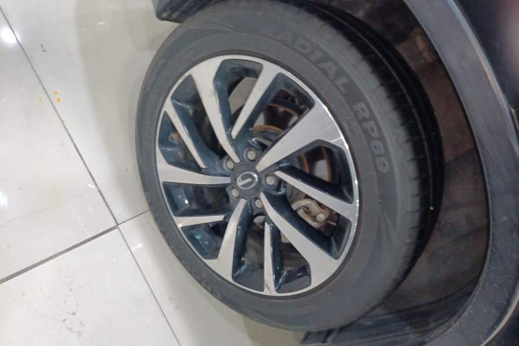 Used GAC Group Qizhi PHEV 2019 1.5L Smart Connect Luxury Edition Right Rear Wheel Hub