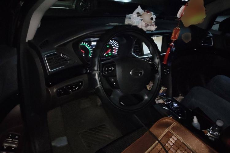 Used GAC Group Qizhi PHEV 2019 1.5L Smart Connect Luxury Edition Center Console