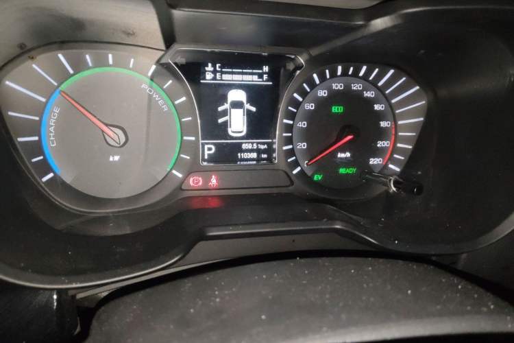 Used GAC Group Qizhi PHEV 2019 1.5L Smart Connect Luxury Edition Odometer Close Up