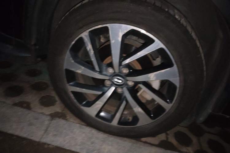 Used GAC Group Qizhi PHEV 2019 1.5L Smart Connect Luxury Edition Right Front Wheel Hub