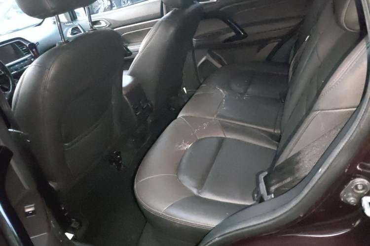 Used GAC Group Qizhi PHEV 2019 1.5L Smart Connect Premium Edition Interior 4