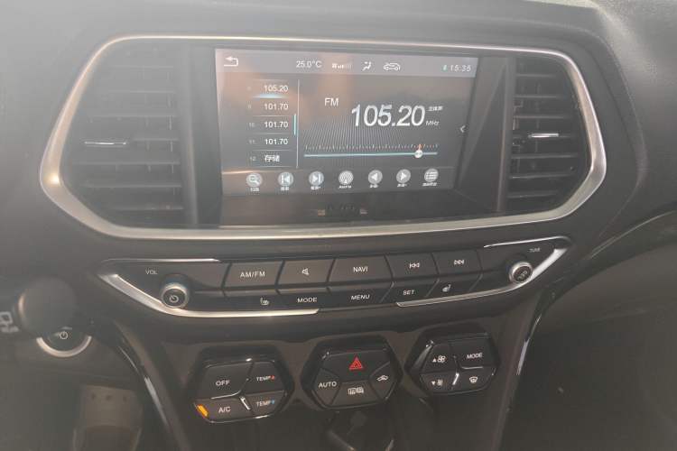 Used GAC Group Qizhi PHEV 2019 1.5L Smart Connect Premium Edition Audio And AC Panel