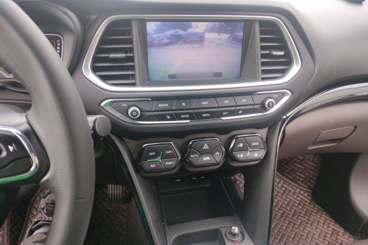 Used GAC Group Qizhi PHEV 2019 1.5L Smart Connect Premium Edition Audio And AC Panel