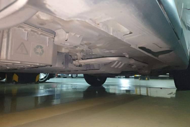 Used GAC Group Qizhi PHEV 2019 1.5L Smart Connect Luxury Edition Chassis Rear Right