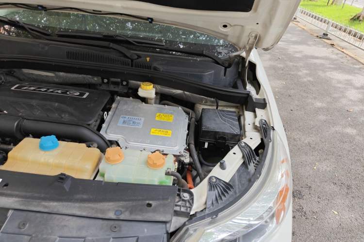 Used GAC Group Qizhi PHEV 2019 1.5L Smart Connect Premium Edition Engine Bay Left