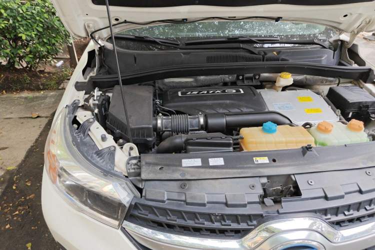 Used GAC Group Qizhi PHEV 2019 1.5L Smart Connect Premium Edition Engine Bay Right