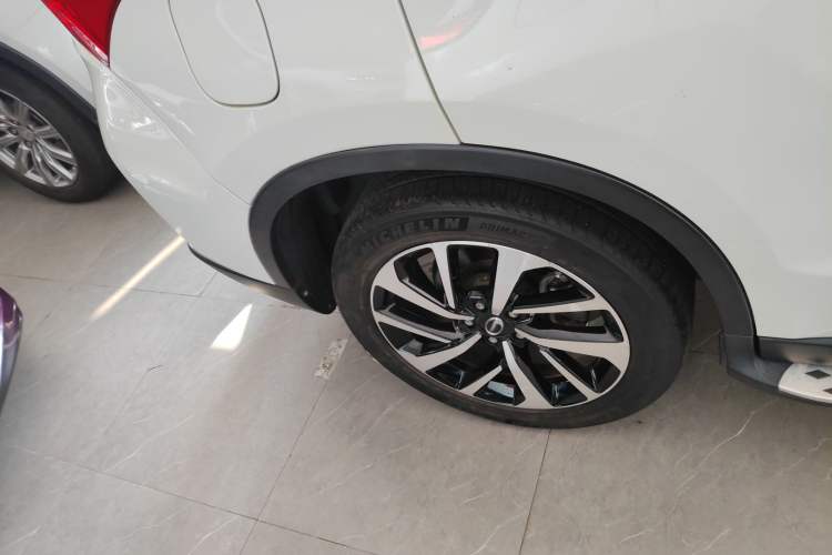 Used GAC Group Qizhi PHEV 2019 1.5L Smart Connect Premium Edition Exterior 8