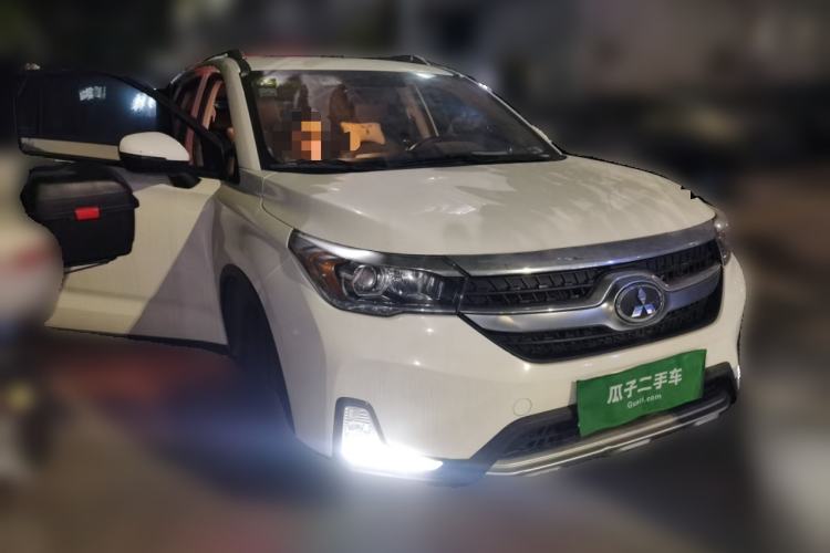 Used GAC Group Qizhi PHEV 2019 1.5L Smart Connect Premium Edition Front Right 45 Deg