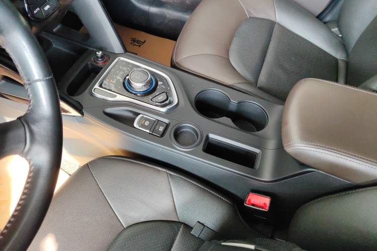 Used GAC Group Qizhi PHEV 2019 1.5L Smart Connect Premium Edition Gear Lever