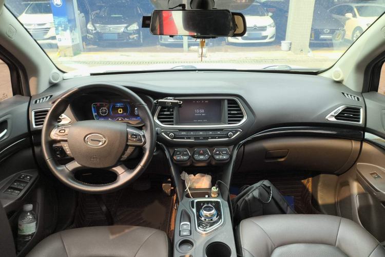 Used GAC Group Qizhi PHEV 2019 1.5L Smart Connect Premium Edition Interior 2