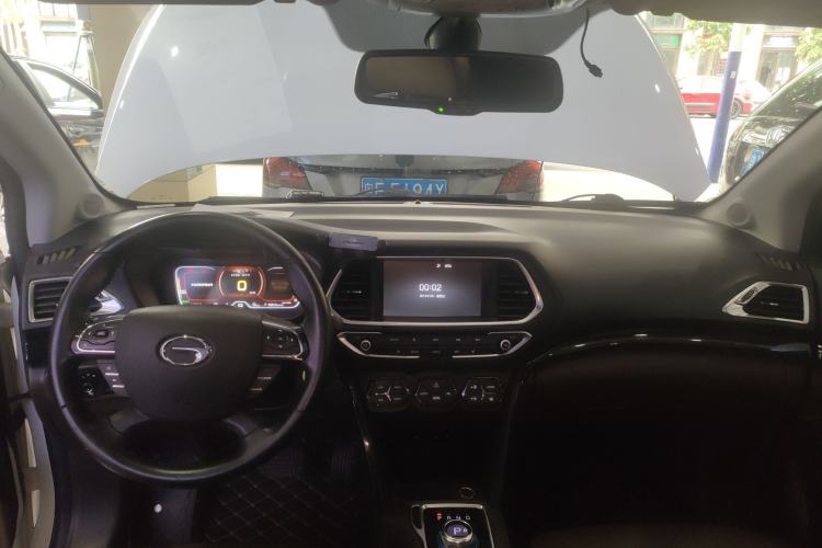 Used GAC Group Qizhi PHEV 2019 1.5L Smart Connect Premium Edition Interior 2