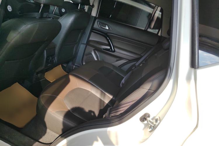 Used GAC Group Qizhi PHEV 2019 1.5L Smart Connect Premium Edition Interior 4