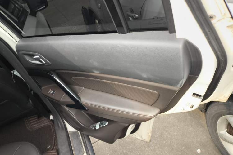 Used GAC Group Qizhi PHEV 2019 1.5L Smart Connect Premium Edition Interior 6