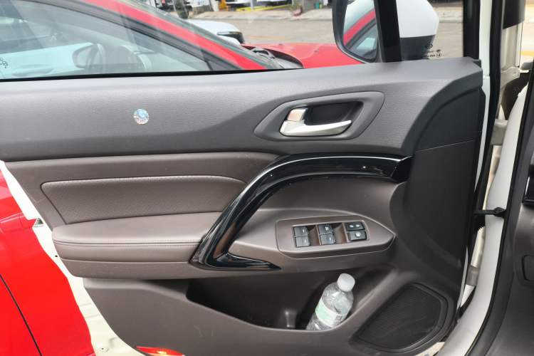 Used GAC Group Qizhi PHEV 2019 1.5L Smart Connect Premium Edition Interior 7