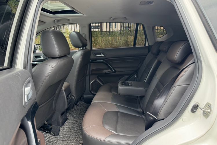 Used GAC Group Qizhi PHEV 2019 1.5L Smart Connect Premium Edition Interior 8