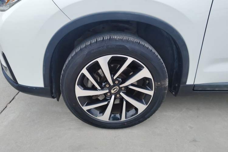 Used GAC Group Qizhi PHEV 2019 1.5L Smart Connect Premium Edition Left Front Wheel Hub