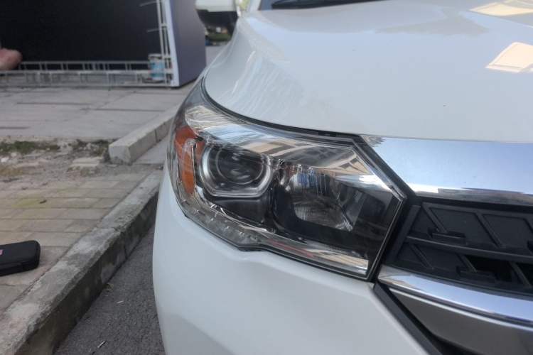 Used GAC Group Qizhi PHEV 2019 1.5L Smart Connect Premium Edition Right Front Headlight