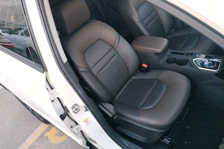 Used GAC Group Qizhi PHEV 2019 1.5L Smart Connect Premium Edition Right Front Seat