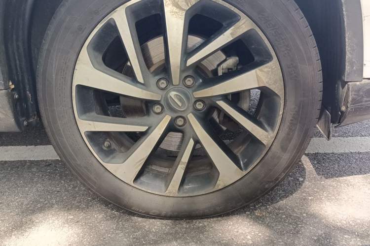 Used GAC Group Qizhi PHEV 2019 1.5L Smart Connect Premium Edition Right Front Wheel Hub