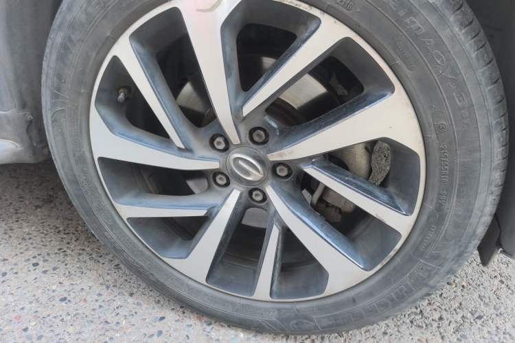 Used GAC Group Qizhi PHEV 2019 1.5L Smart Connect Premium Edition Right Front Wheel Hub