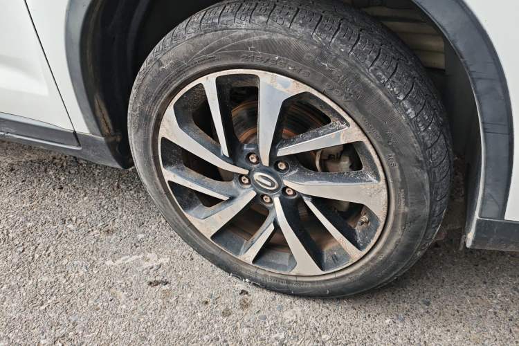 Used GAC Group Qizhi PHEV 2019 1.5L Smart Connect Premium Edition Right Front Wheel Hub