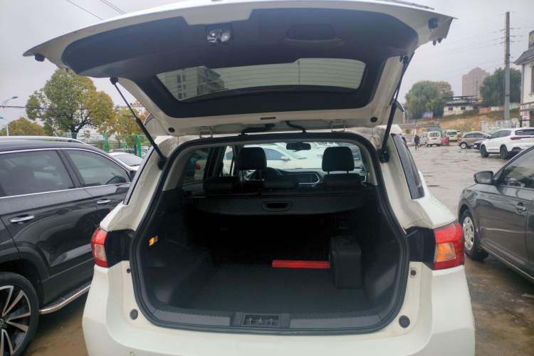 Used GAC Group Qizhi PHEV 2019 1.5L Smart Connect Premium Edition Trunk