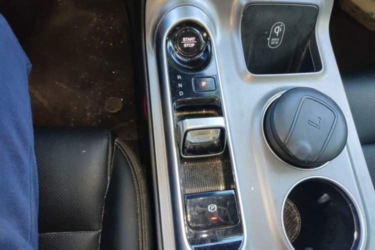 Used GAC Trumpchi E8 New Energy 2024 150km MAX Gear Lever