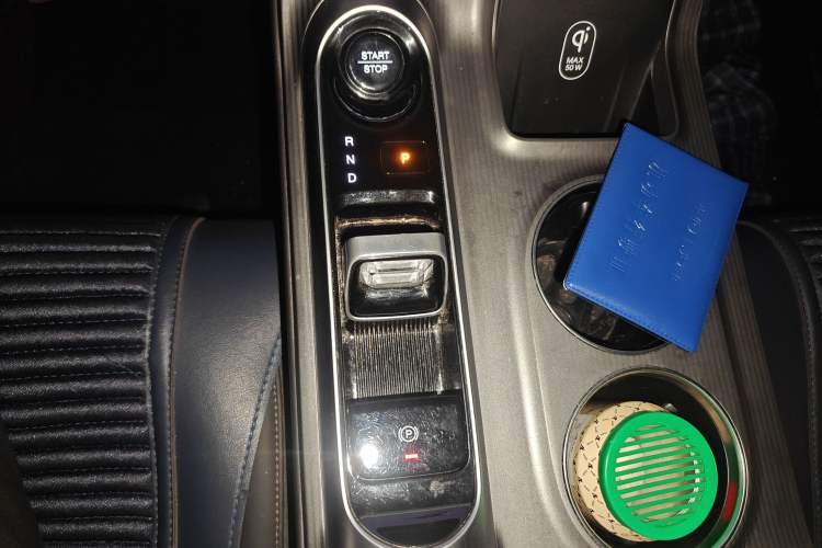 Used GAC Trumpchi E8 New Energy 2024 150km MAX Gear Lever