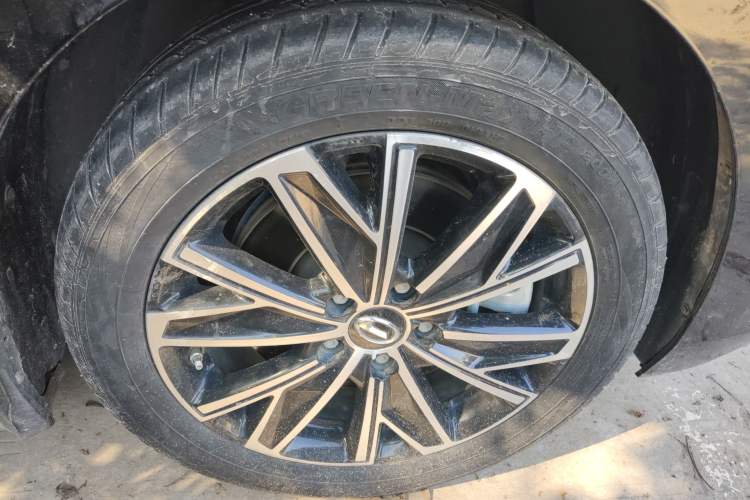 Used GAC Trumpchi E8 New Energy 2024 150km MAX Right Front Wheel Hub