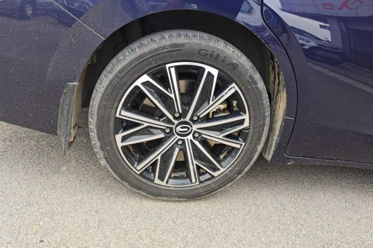 Used GAC Trumpchi E8 New Energy 2024 150km Longteng Glorious Edition Right Rear Wheel Hub