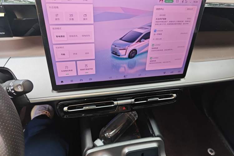 Used GAC Trumpchi E8 New Energy 2024 150km PRO Audio And AC Panel