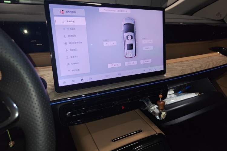 Used GAC Trumpchi E8 New Energy 2024 150km MAX+ Audio And AC Panel