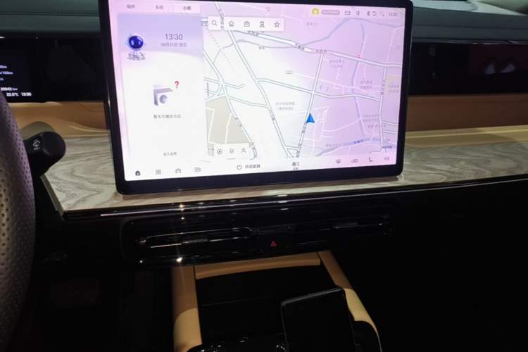 Used GAC Trumpchi E8 New Energy 2024 150km MAX+ Audio And AC Panel