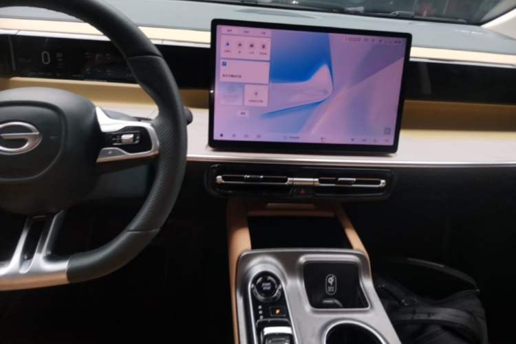 Used GAC Trumpchi E8 New Energy 2024 150km MAX Audio And AC Panel