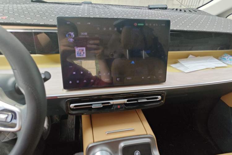 Used GAC Trumpchi E8 New Energy 2024 150km MAX Audio And AC Panel