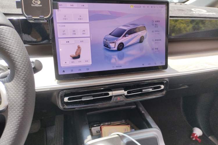 Used GAC Trumpchi E8 New Energy 2024 150km MAX+ Audio And AC Panel