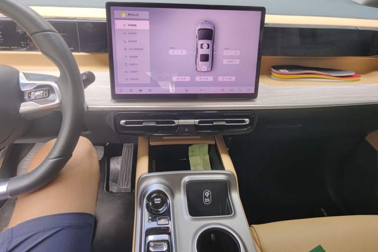 Used GAC Trumpchi E8 New Energy 2024 150km MAX Audio And AC Panel
