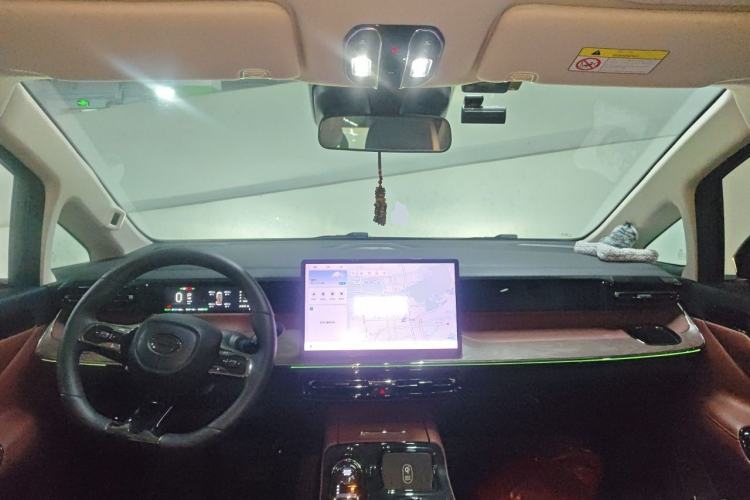 Used GAC Trumpchi E8 New Energy 2024 150km MAX+ Center Console