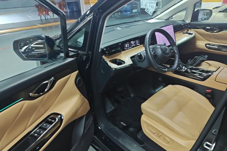 Used GAC Trumpchi E8 New Energy 2024 150km MAX+ Driver Seat