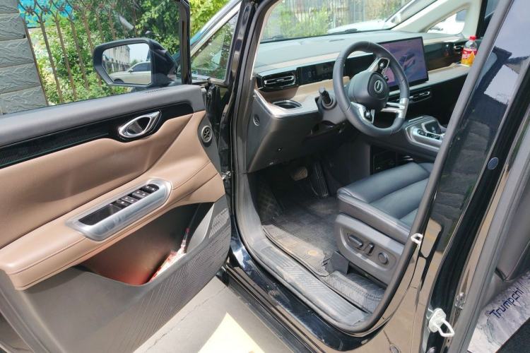 Used GAC Trumpchi E8 New Energy 2024 150km MAX Driver Seat