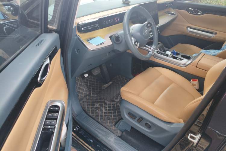 Used GAC Trumpchi E8 New Energy 2024 150km MAX Driver Seat