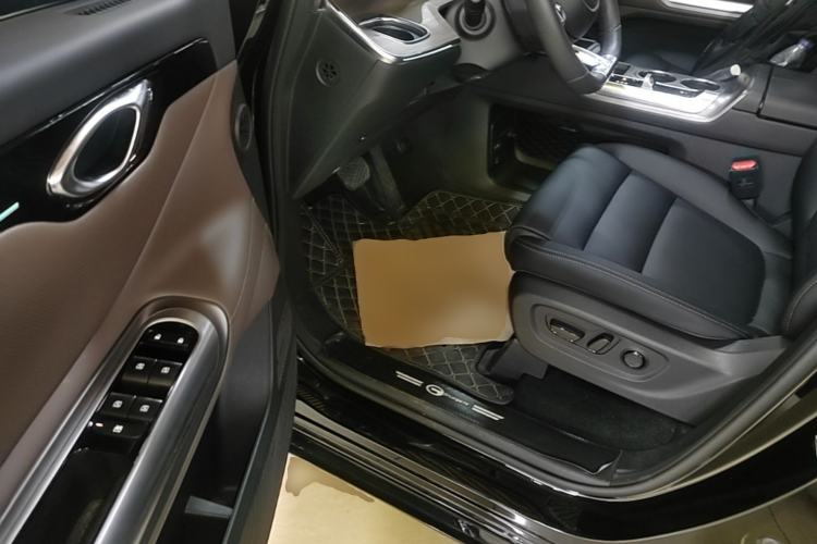 Used GAC Trumpchi E8 New Energy 2024 150km MAX Driver Seat