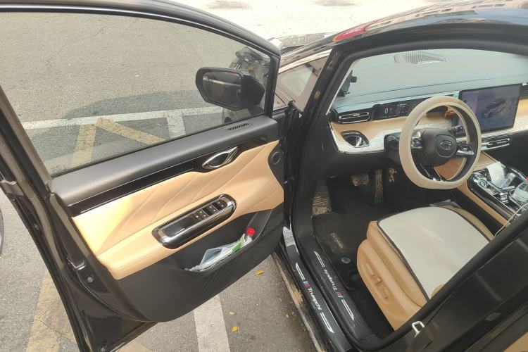 Used GAC Trumpchi E8 New Energy 2024 150km MAX+ Driver Seat