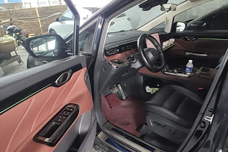 Used GAC Trumpchi E8 New Energy 2024 150km Longteng Glorious+ Driver Seat