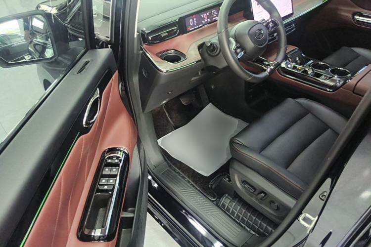 Used GAC Trumpchi E8 New Energy 2024 150km MAX+ Driver Seat