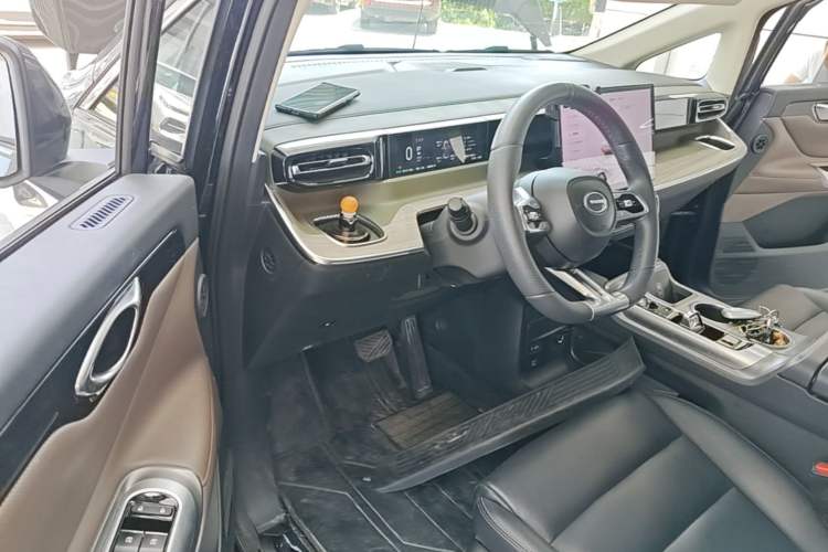 Used GAC Trumpchi E8 New Energy 2024 150km MAX Driver Seat