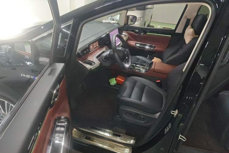 Used GAC Trumpchi E8 New Energy 2024 150km MAX+ Driver Seat