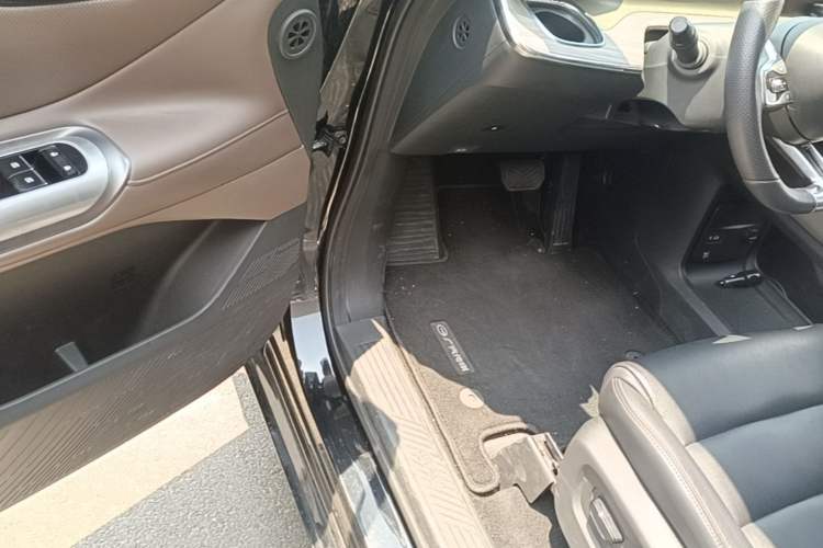 Used GAC Trumpchi E8 New Energy 2024 150km MAX Driver Seat